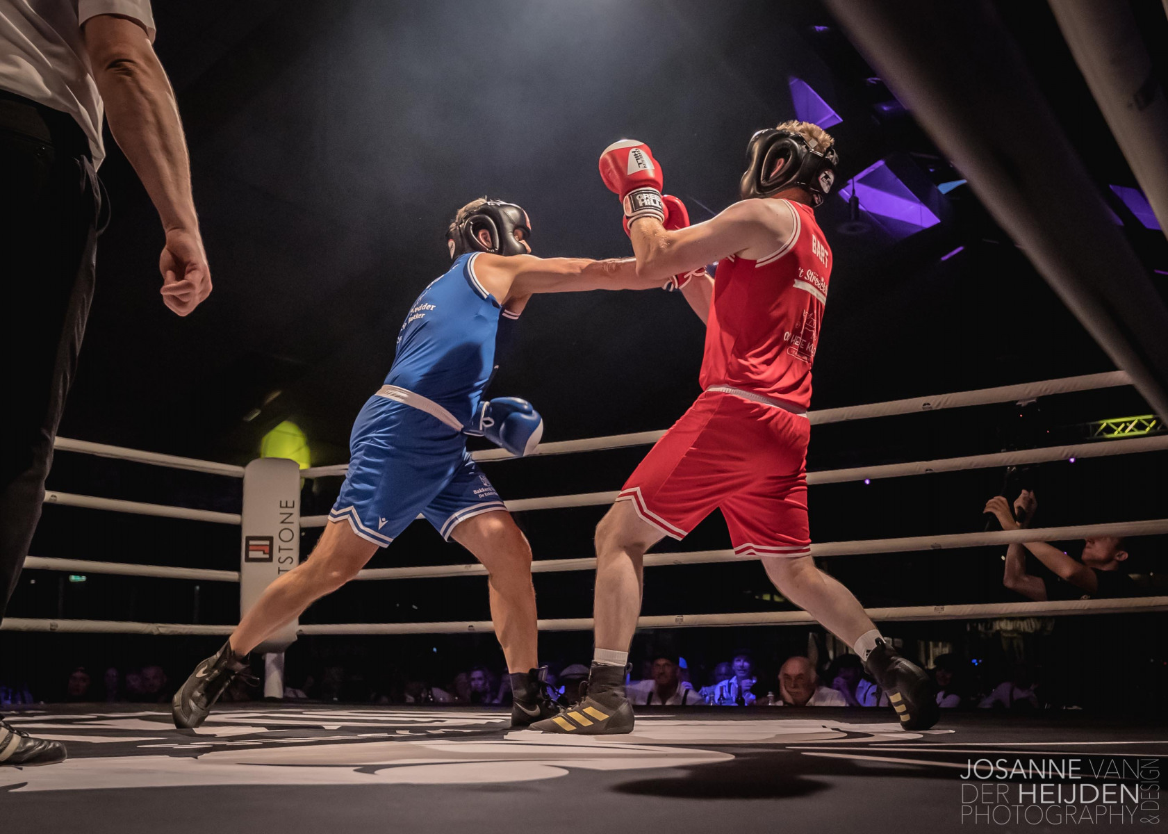 Boxing_Gladiatoren_van_Deurne_Bart-Witteveen-vs-Bart-Vedder_09072022_Foto_Josanne_van_der_Heijden-4444