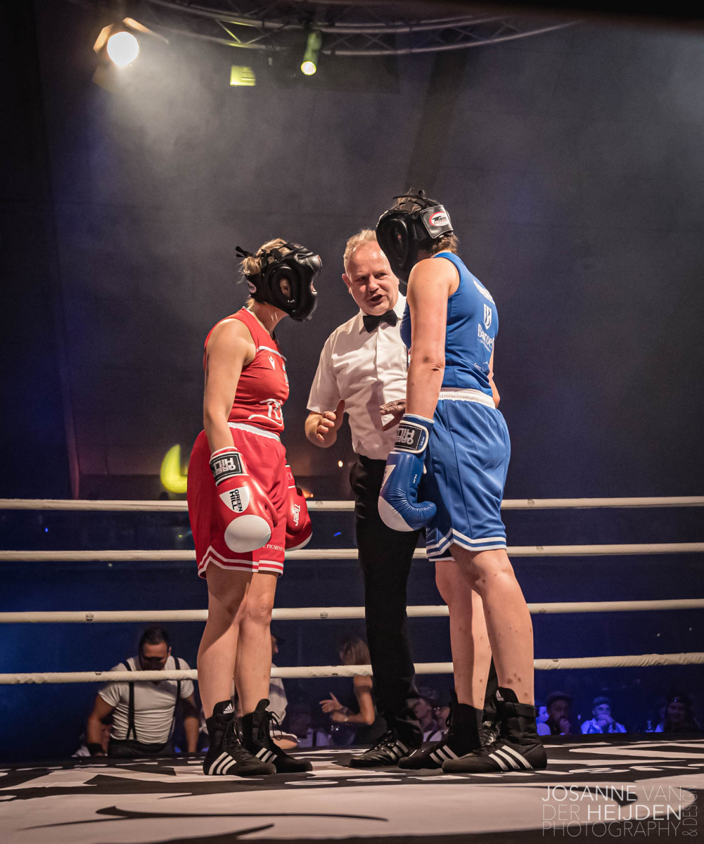 Boxing_Gladiatoren_van_Deurne_Evie-van-der-Heijden-vs-Janine-van-den-Eijnden_09072022_Foto_Josanne_van_der_Heijden-4036