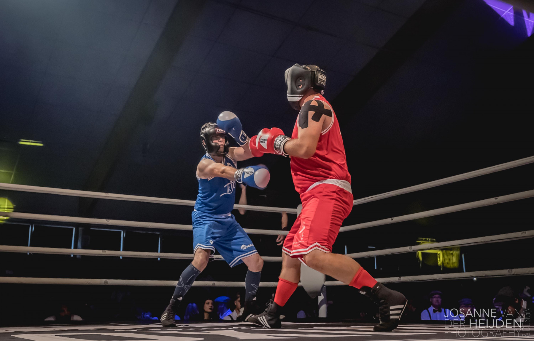 Boxing_Gladiatoren_van_Deurne_Ramon_van_ZundertvsPaul_van_Dijnen_09072022_Foto_Josanne_van_der_Heijden-3754