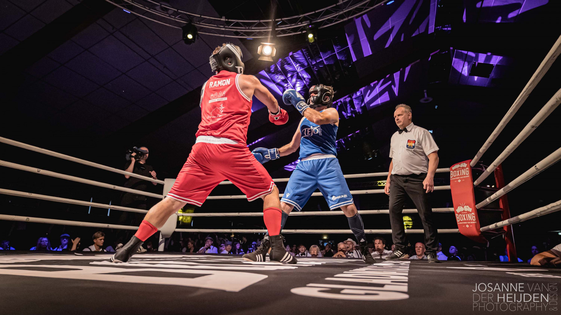 Boxing_Gladiatoren_van_Deurne_Ramon_van_ZundertvsPaul_van_Dijnen_09072022_Foto_Josanne_van_der_Heijden-3893